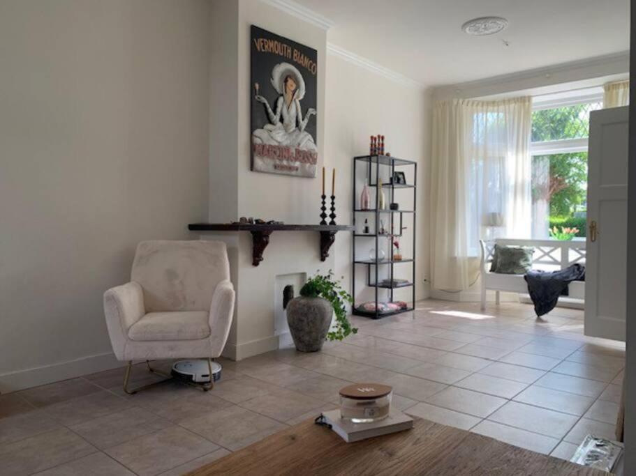 Een Heerlijke Woning Op Loopafstand Van Centrum! Leeuwarden Eksteriør billede
